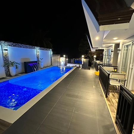 D' Beach Resort Puerto Princesa Екстер'єр фото